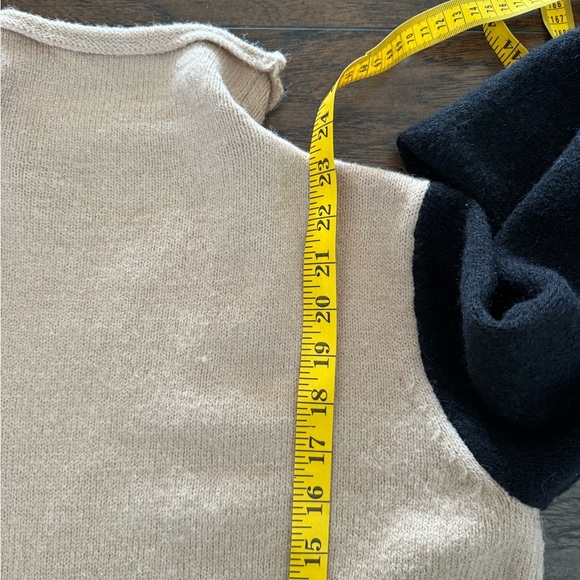 Made with Love tan black red turtleneck heart sweater womens size m - Picture 7 of 9